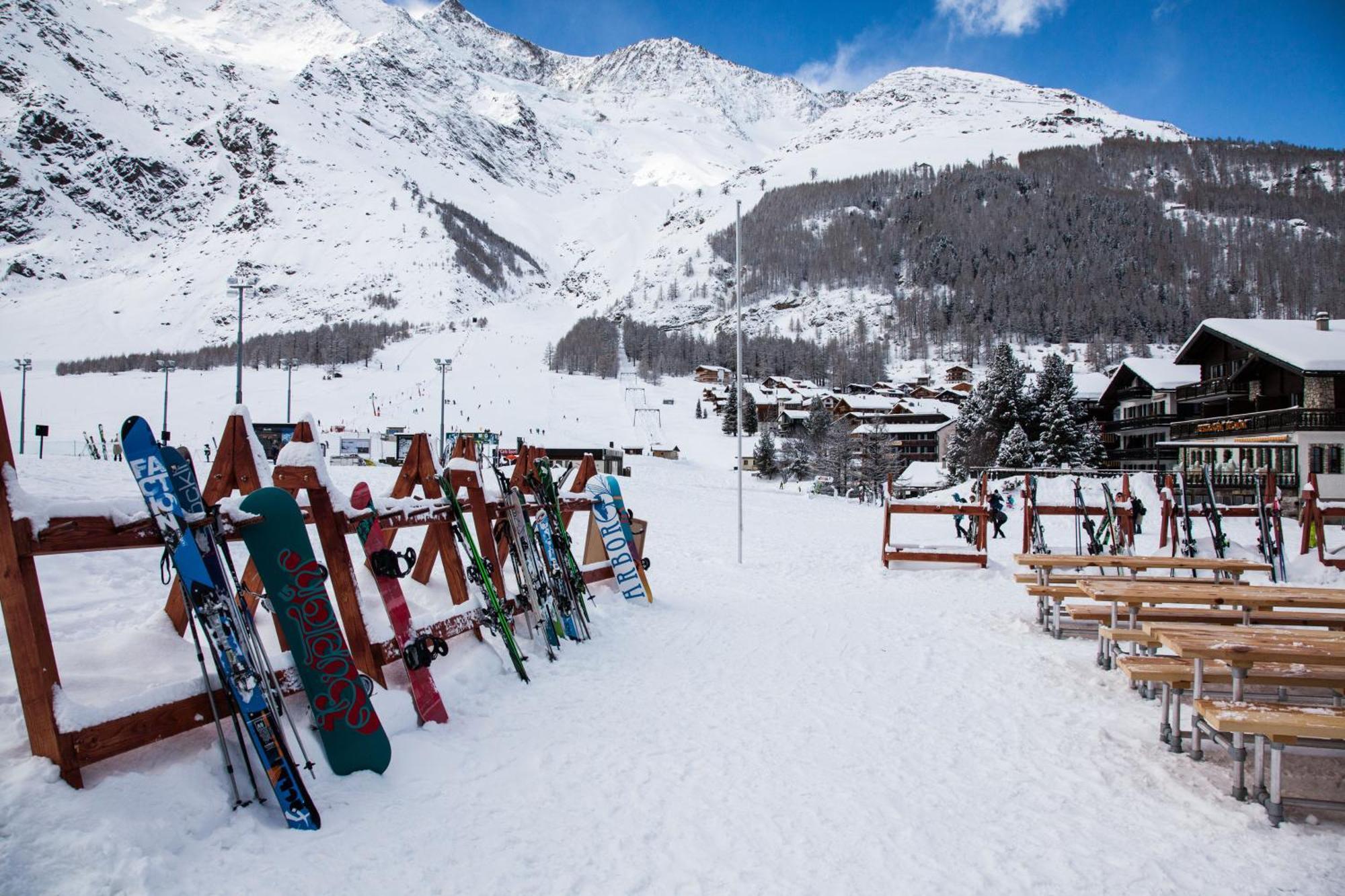 Hotel The Larix Ski-In Ski-Out Saas-Fee Ngoại thất bức ảnh