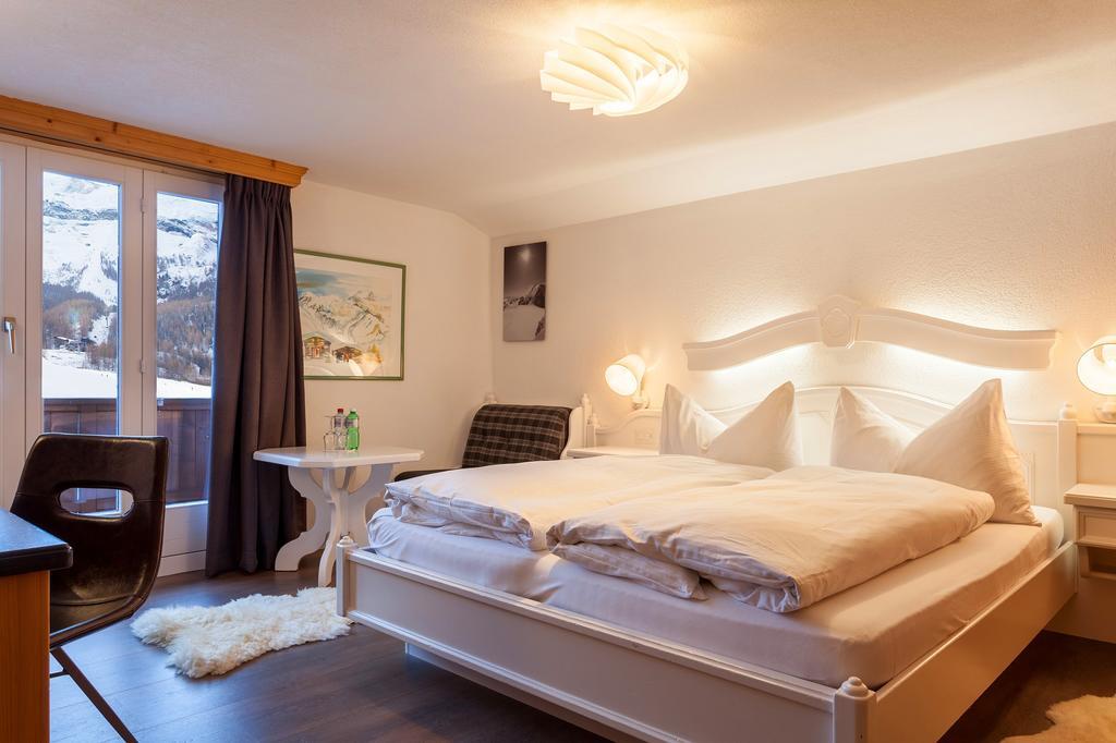 Hotel The Larix Ski-In Ski-Out Saas-Fee Ngoại thất bức ảnh