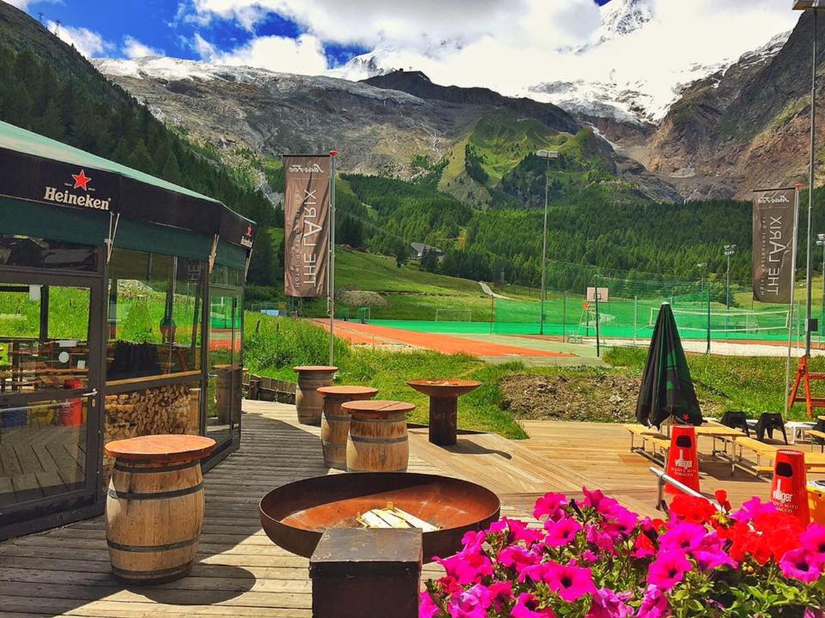 Hotel The Larix Ski-In Ski-Out Saas-Fee Ngoại thất bức ảnh