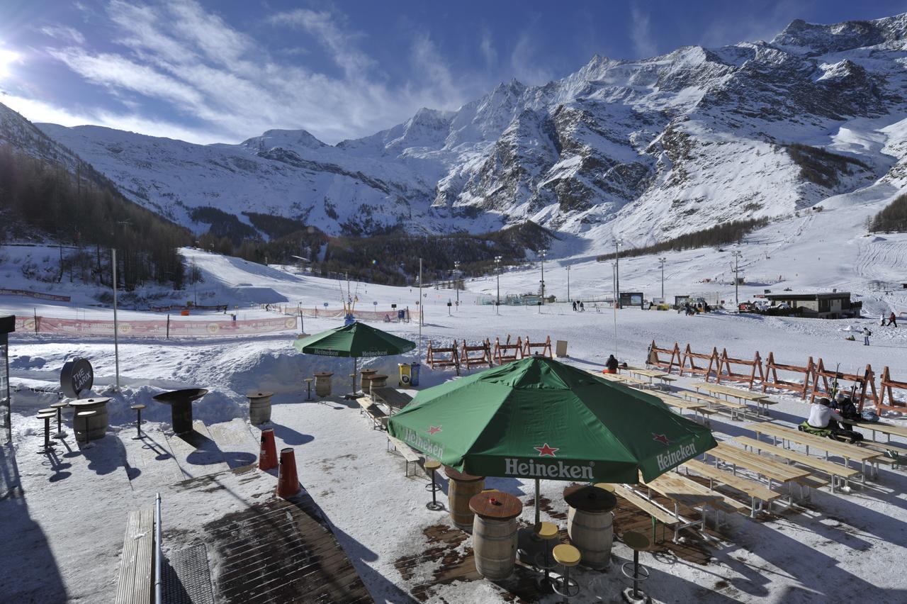 Hotel The Larix Ski-In Ski-Out Saas-Fee Ngoại thất bức ảnh