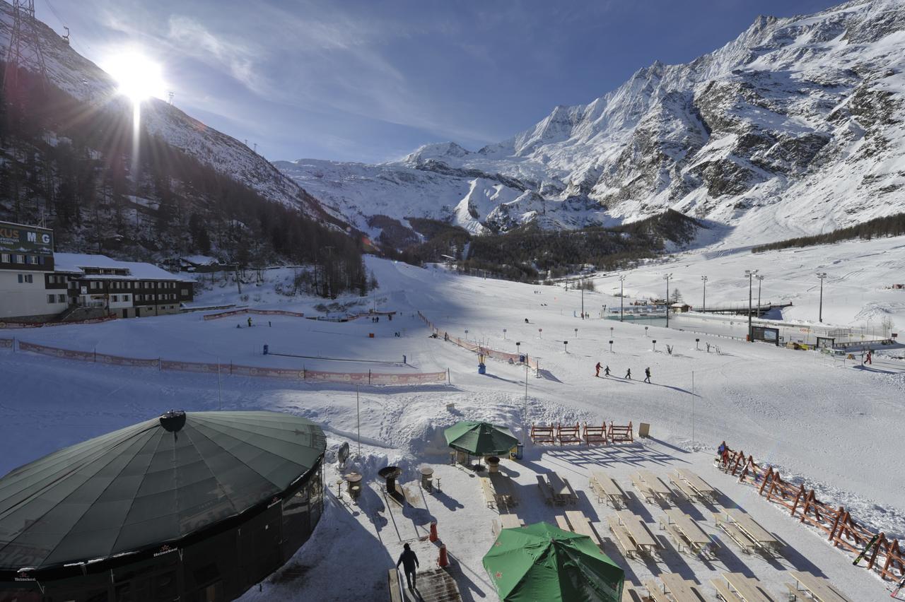 Hotel The Larix Ski-In Ski-Out Saas-Fee Ngoại thất bức ảnh