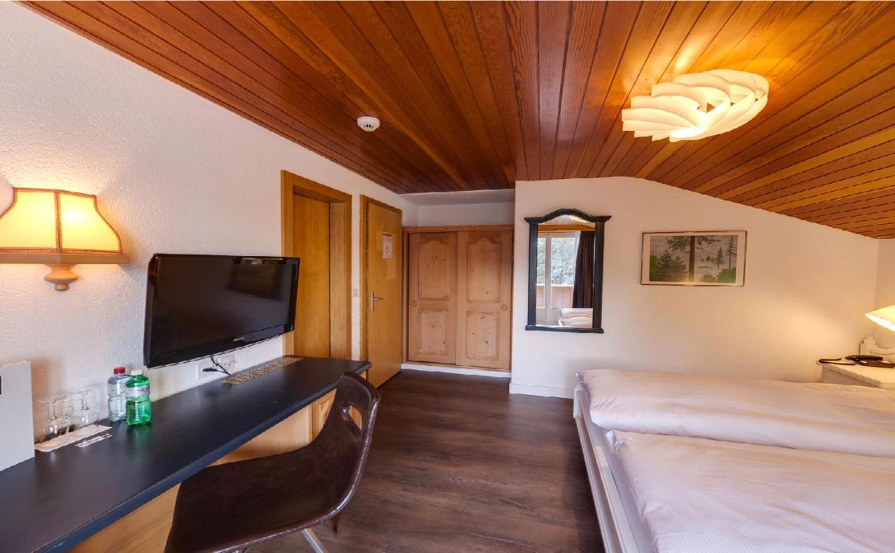 Hotel The Larix Ski-In Ski-Out Saas-Fee Ngoại thất bức ảnh